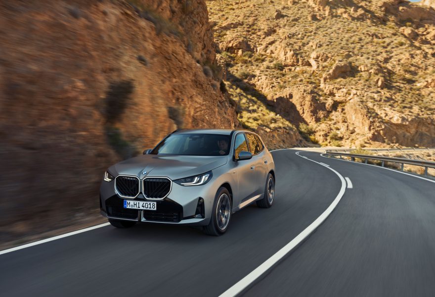 Cómo elegir un SUV con asistentes de aparcamiento autónomo y cámara 360 en 2026: qué funciones merecen la pena
