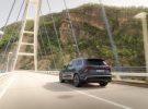 Cómo elegir un SUV híbrido enchufable premium para viajes largos en 2026: autonomía combinada, confort y red de carga