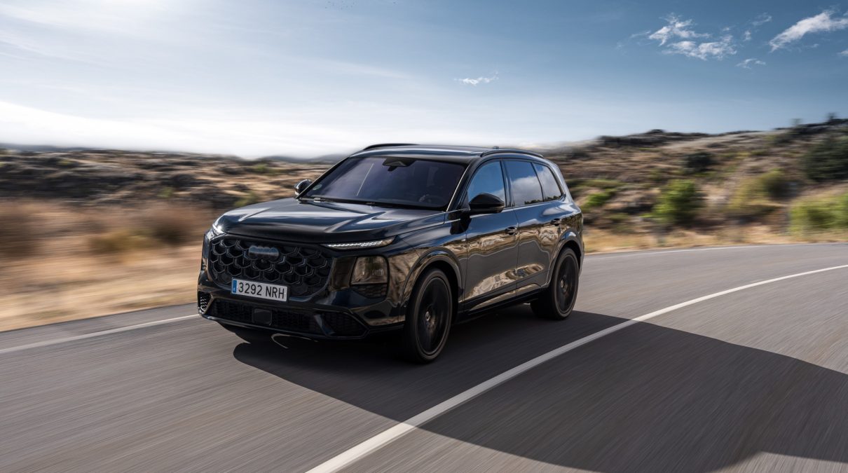 Al volante del nuevo Audi Q7 2026: un gran SUV de lujo que sorprende por su agilidad y sigue apostando por el diésel