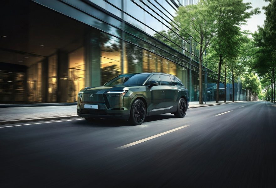El Lexus TZ presenta en España la gama disponible y el precio del modelo