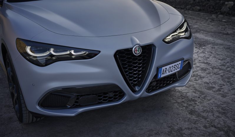 Alfa Romeo Stelvio lleno
