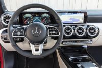 Mercedes-Benz CLA, foto 21 de 37