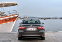 Toyota Camry, foto 4 de 10