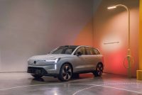 Volvo EX90, foto 7 de 15