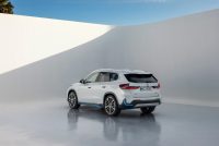BMW iX1, foto 2 de 12