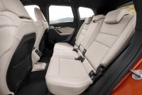 BMW iX1, foto 8 de 12