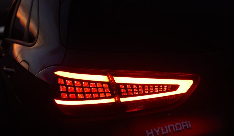 Hyundai i30 lleno