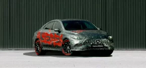 El Mercedes CLA 2026 se deja ver en Francia con un original camuflaje