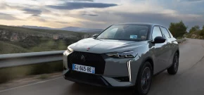 El DS3 y el DS4 se actualizan con una nueva versión híbrida