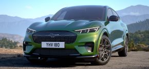 El Ford Mustang Mach-E se actualiza con nuevos colores de carrocería y elementos más eficientes