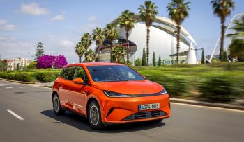 BYD Dolphin G DM-i lleno
