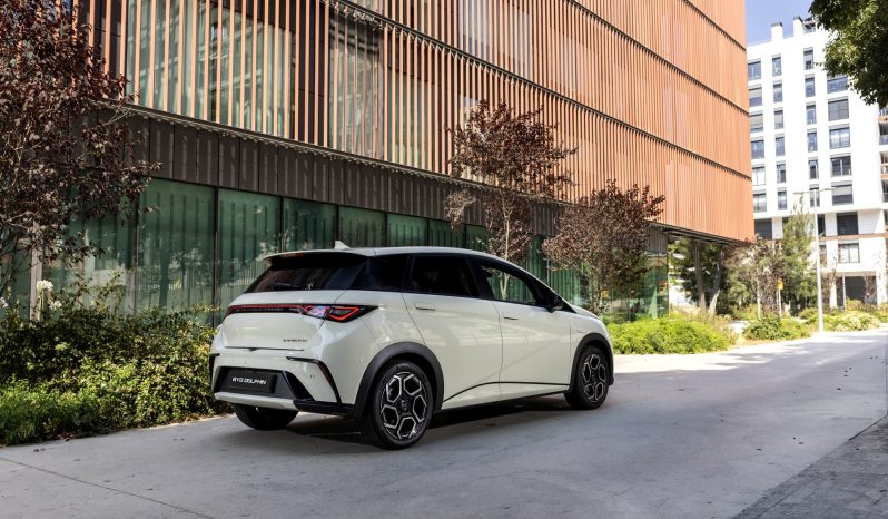 BYD Dolphin lleno