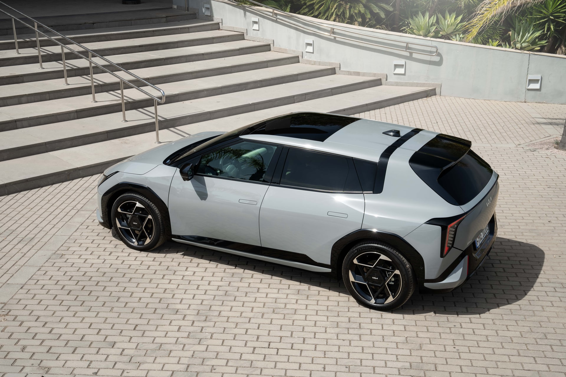 KIA EV4