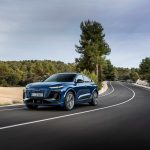 Qué es la arquitectura eléctrica de 800V en un compacto eléctrico premium y cómo mejora carga, eficiencia y pr