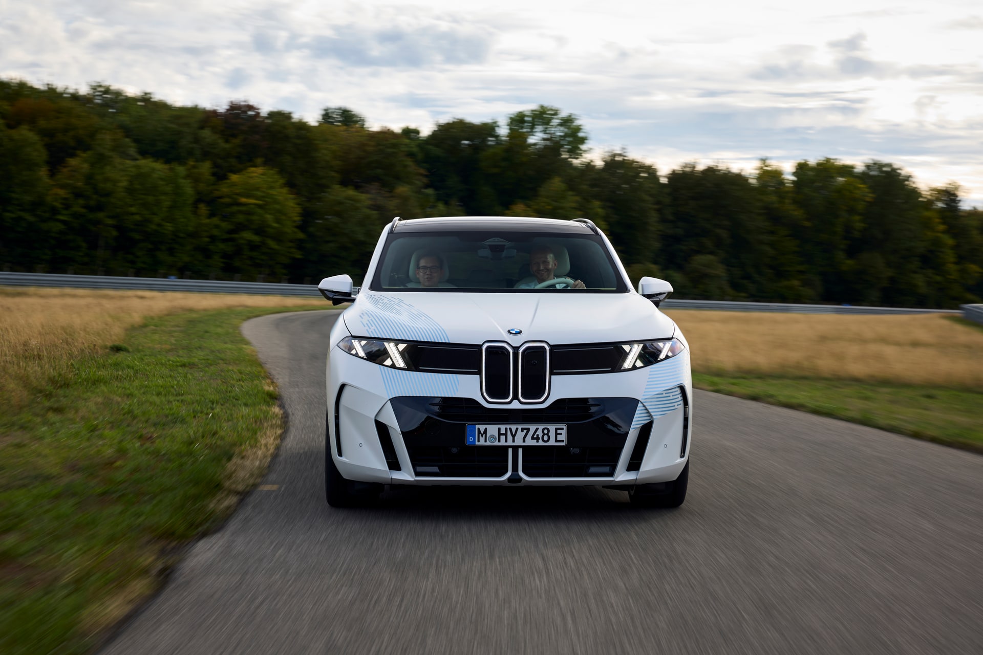 BMW iX