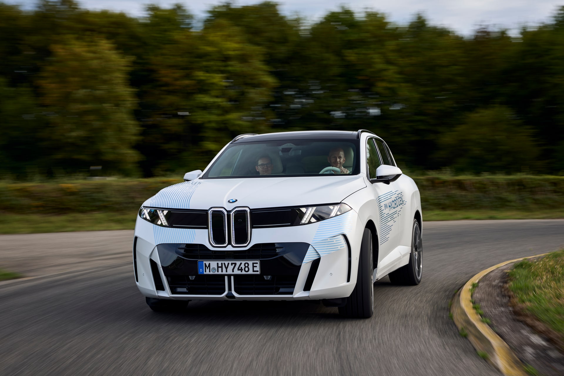 BMW iX