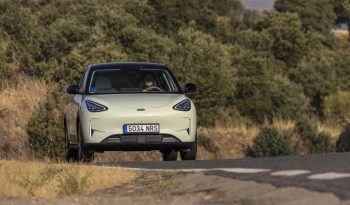 Geely E2 lleno