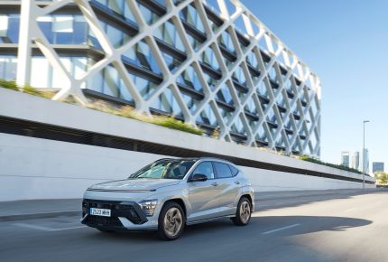 Guía de compra: cómo elegir un SUV híbrido por menos de 30.000 € en 2026 según equipamiento y consumo